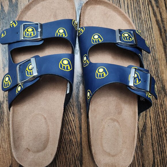 MILWAUKEE BREWERS SANDALS - NEVER WORN - Picture 1 of 6